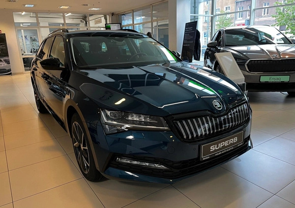 Skoda Superb cena 207000 przebieg: 8, rok produkcji 2024 z Hrubieszów małe 352